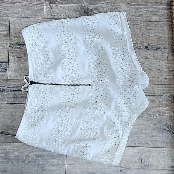 The Great. The Pathway Dress white & Broderie Anglaise Cotton Shorts off-white - Picture 12 of 15